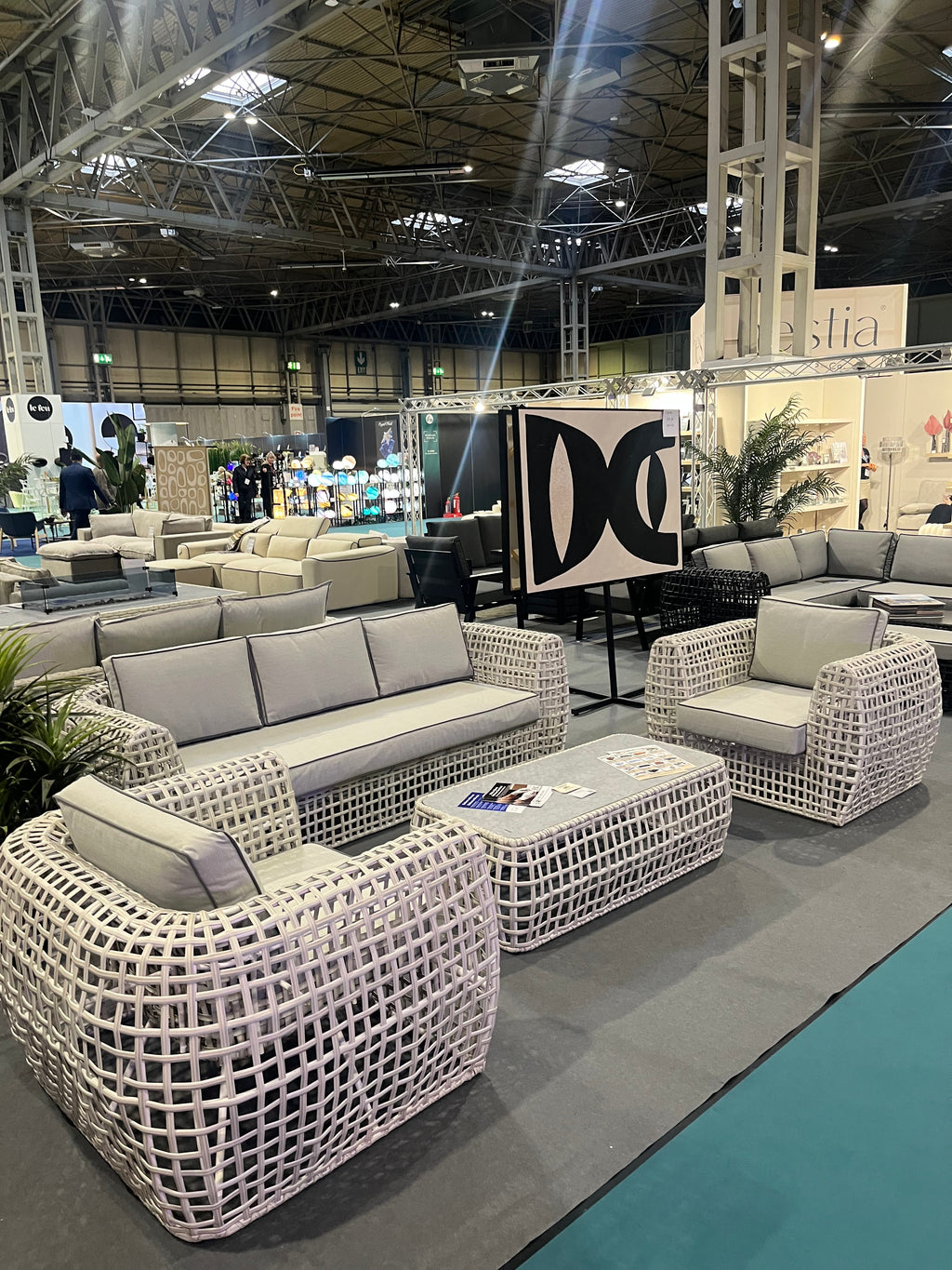 Hanley Grey Rattan Garden Sofa Set – 2 Armchairs & Coffee Table